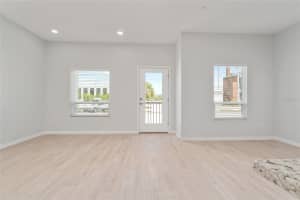 288 OAK AVENUE, SANFORD, FL 32771 - MLS#MFRO6371083