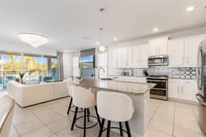 740 DESERT MOUNTAIN COURT, KISSIMMEE, FL 34747 - MLS#MFRO6371095