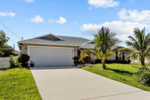 512 MCCOMB AVENUE, Port Saint Lucie, FL 34953 - MLS#MFRO6371108