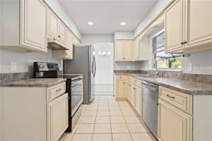 30 SWEETWATER CREEK CIRCLE, OVIEDO, FL 32765 - MLS#MFRO6371110