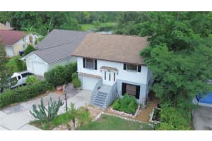 238 LAKE DRIVE, ORLANDO, FL 32835 - MLS#MFRO6371114