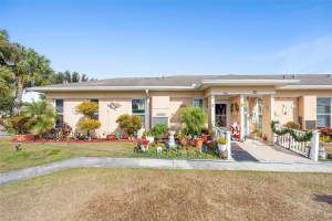 601 CLUB CIRCLE, LAKESHORE, FL 33854 - MLS#MFRO6371145
