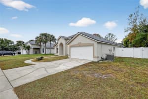 212 LYTTON CIRCLE, ORLANDO, FL 32824 - MLS#MFRO6371278