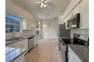 204 BAYTREE BOULEVARD, TAVARES, FL 32778 - MLS#MFRO6371296