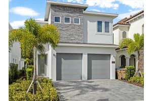 832 DESERT MOUNTAIN COURT, REUNION, FL 34747 - MLS#MFRO6371314