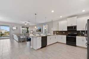 1545 MAIDSTONE COURT, DAVENPORT, FL 33896 - MLS#MFRO6371401