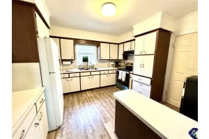 265 BAY AVENUE, LONGWOOD, FL 32750 - MLS#MFRO6371475