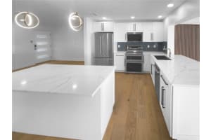 8001 13TH AVENUE, ST PETERSBURG, FL 33701 - MLS#MFRO6371501