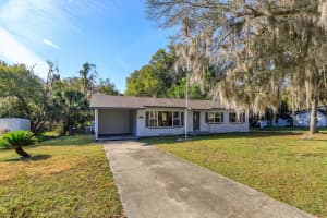 458 UNIVERSITY AVENUE, ORANGE CITY, FL 32763 - MLS#MFRO6371536