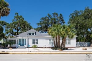 301 LIVE OAK STREET, NEW SMYRNA BEACH, FL 32168 - MLS#MFRO6371567