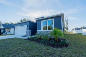 911 NEW HAMPSHIRE AVENUE, TAVARES, FL 32778 - MLS#MFRO6371717