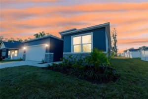 911 NEW HAMPSHIRE AVENUE, TAVARES, FL 32778 - MLS#MFRO6371717