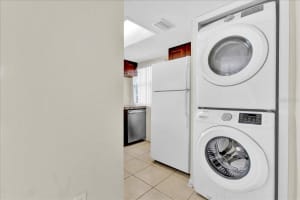 271 CARIBBEAN DRIVE, DAVENPORT, FL 33897 - MLS#MFRO6371757