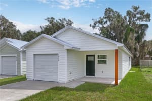 1012 E HAZZARD, EUSTIS, FL 32726 - MLS#MFRO6371814