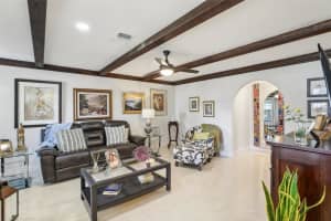 547 SOMERSET DRIVE, AUBURNDALE, FL 33823 - MLS#MFRO6371877