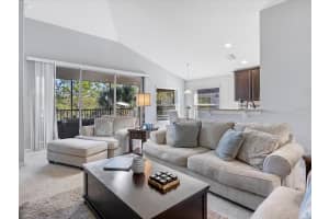 8341 BELLA TIERRA COURT, DAVENPORT, FL 33896 - MLS#MFRO6371957