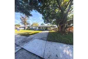 1098 LEEWAY COURT, ORLANDO, FL 32810 - MLS#MFRO6371968