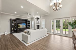 512 CLARENDON AVENUE, WINTER PARK, FL 32789 - MLS#MFRO6371971