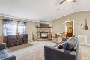 4 CAYMAN CIRCLE, UMATILLA, FL 32784 - MLS#MFRO6372057