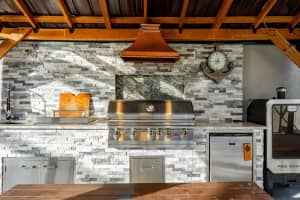 18714 NORTHCLIFF STREET, ORLANDO, FL 32833 - MLS#MFRO6372085