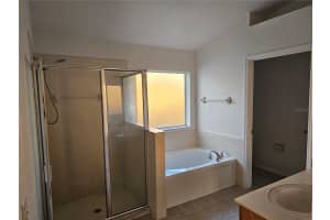 8270 PEAK AVENUE, LAKELAND, FL 33810 - MLS#MFRO6372237