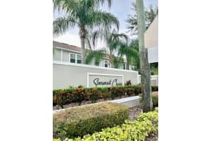 519 GLASTONBURY DRIVE, ORLANDO, FL 32825 - MLS#MFRO6372262