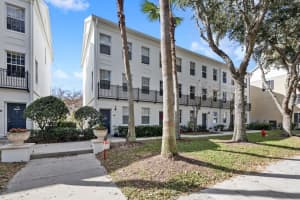 1050 WATERSIDE DRIVE, KISSIMMEE, FL 34747 - MLS#MFRO6372428