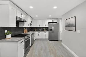 605 WOODRIDGE DRIVE, FERN PARK, FL 32730 - MLS#MFRO6372440