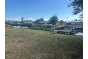 18566 VAN NUYS CIRCLE, PORT CHARLOTTE, FL 33948 - MLS#MFRO6372441