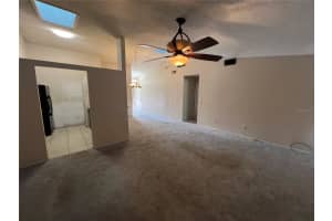 124 CLEAR LAKE CIRCLE, SANFORD, FL 32773 - MLS#MFRO6372491