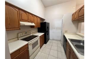 124 CLEAR LAKE CIRCLE, SANFORD, FL 32773 - MLS#MFRO6372491