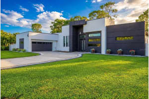 4 LOTUS LAKE DRIVE, CASSELBERRY, FL 32707 - MLS#MFRO6372522