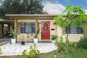 410 CRYSTAL LAKE STREET, ORLANDO, FL 32806 - MLS#MFRO6372531