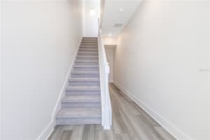 320 CENTER LAKE LANE, OVIEDO, FL 32765 - MLS#MFRO6372547