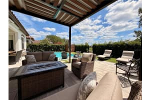 8324 PRESTBURY DRIVE, ORLANDO, FL 32832 - MLS#MFRO6372617