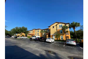 5467 VINELAND ROAD, ORLANDO, FL 32811 - MLS#MFRO6372699