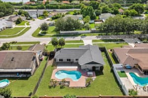 8756 GRANADA BOULEVARD, ORLANDO, FL 32836 - MLS#MFRO6372707