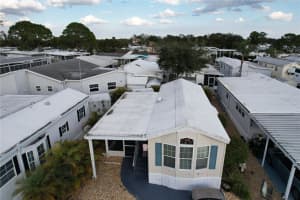 300 ROYAL TROON LOOP, DAVENPORT, FL 33837 - MLS#MFRO6372745