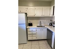 2804 POWERS DRIVE, ORLANDO, FL 32818 - MLS#MFRO6372907