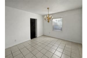 612 KENSINGTON STREET, EUSTIS, FL 32726 - MLS#MFRO6372982