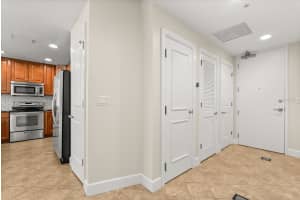 101 EOLA DRIVE, ORLANDO, FL 32801 - MLS#MFRO6373044