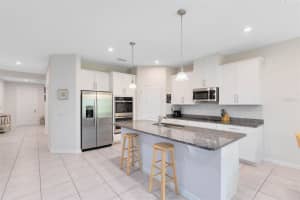 373 SIESTA VISTA COURT, DAVENPORT, FL 33896 - MLS#MFRO6373048