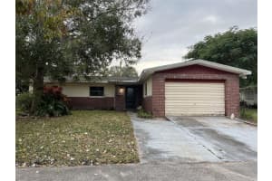 2431 Lakeview Dr, MELBOURNE