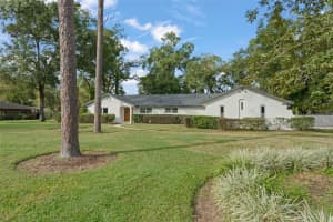 1209 Roxboro Rd, LONGWOOD