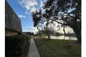 921 ROYAL OAK BOULEVARD, LEESBURG, FL 34748 - MLS#MFRO6373192