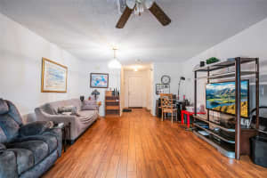 380 VILLA DRIVE, DAVENPORT, FL 33837 - MLS#MFRO6373280