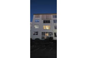 2831 Somerset Dr #217, LAUDERDALE LAKES