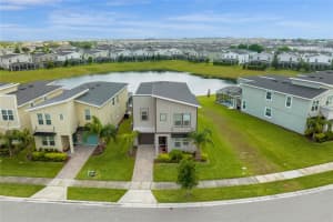 8950 CABOT CLIFFS DRIVE, DAVENPORT, FL 33896 - MLS#MFRO6373425