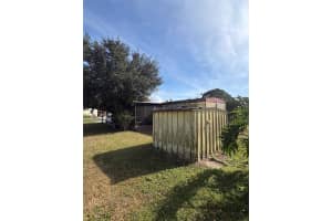 1090 PINEAPPLE WAY, KISSIMMEE, FL 34741 - MLS#MFRO6373445