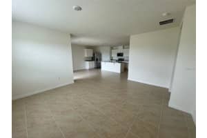 240 Taylor Groves St Lake Wales, FL 33898 - Off Market